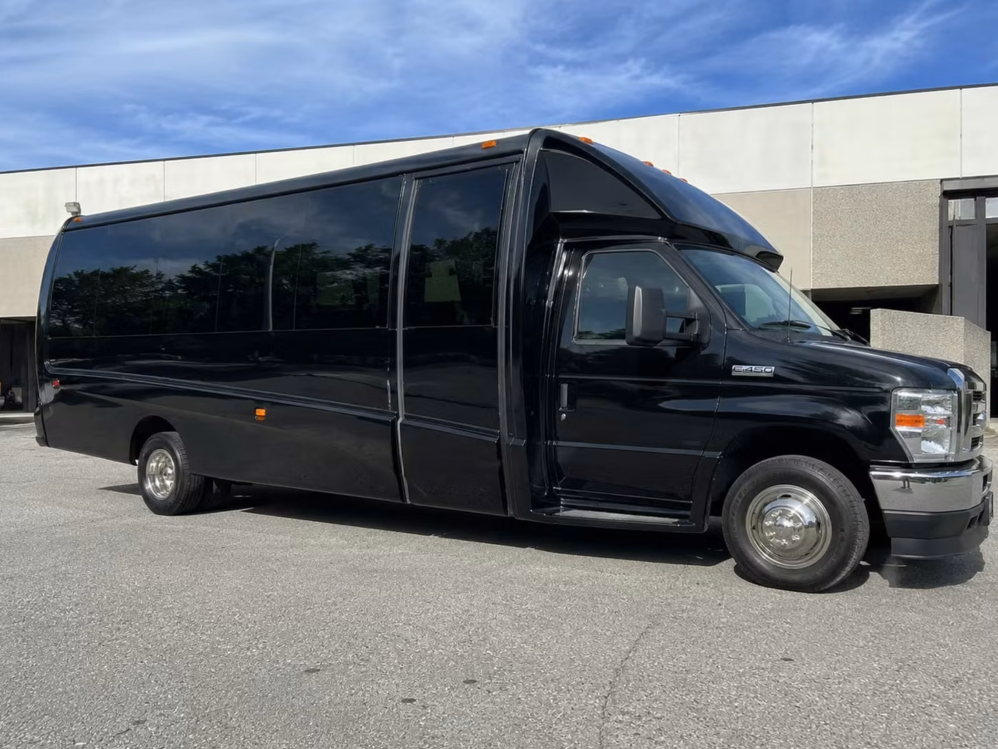 15 passenger minibus