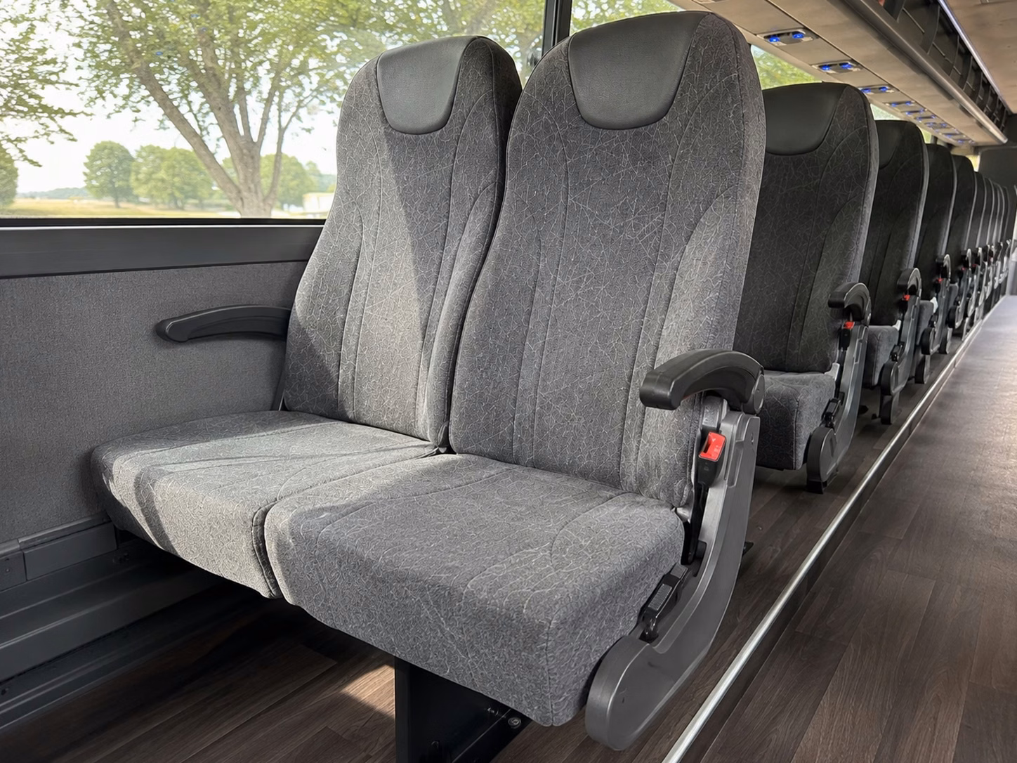 bus type and how it changes charter bus prices in anchorage alaska