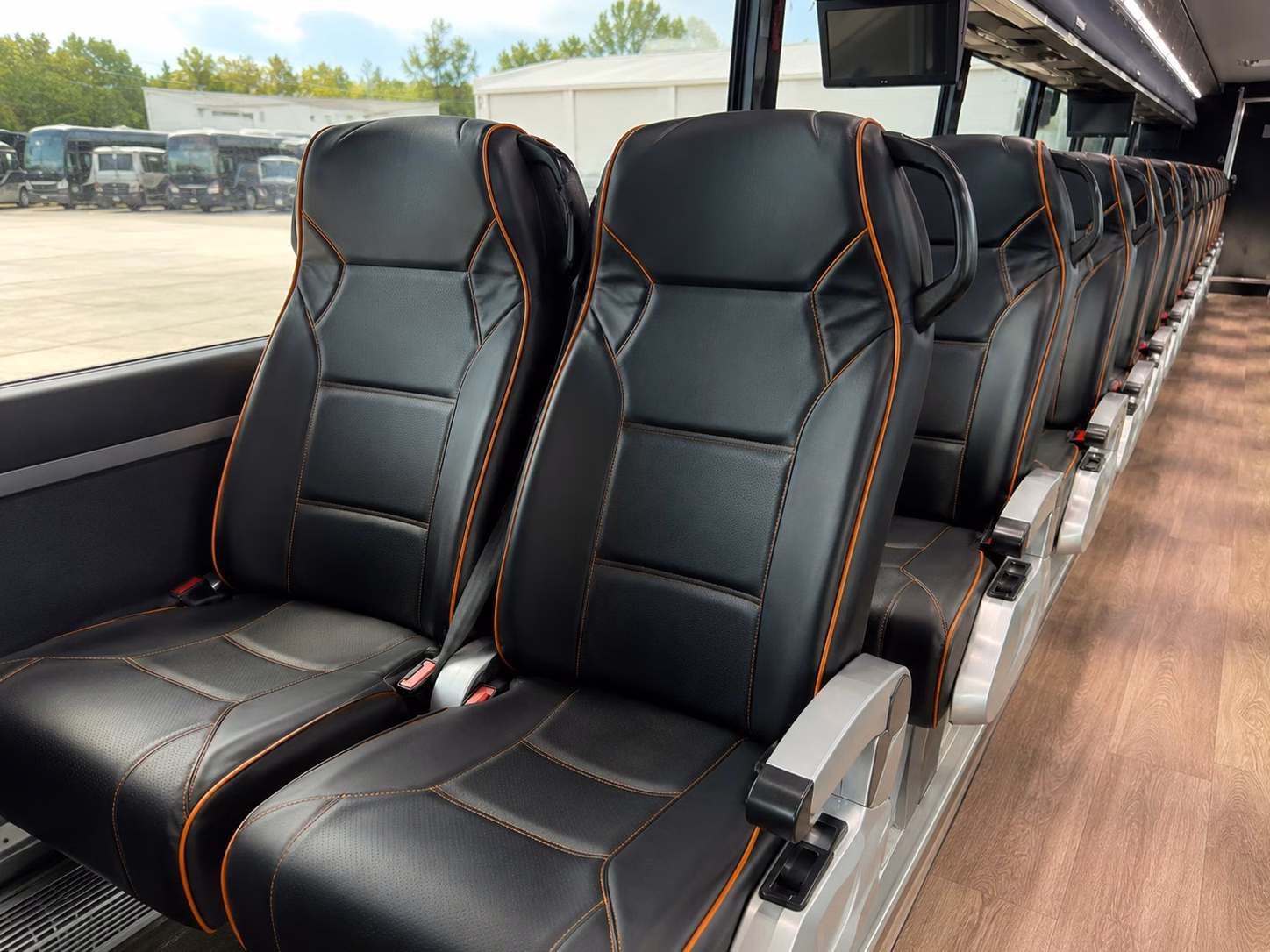 fan buses to alaska aces and anchorage hockey transportation