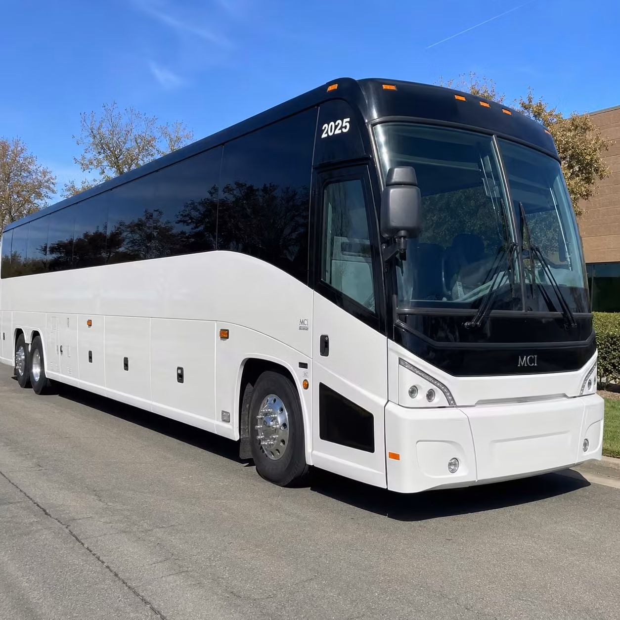 find charter buses for anchorage cultural and history field trips